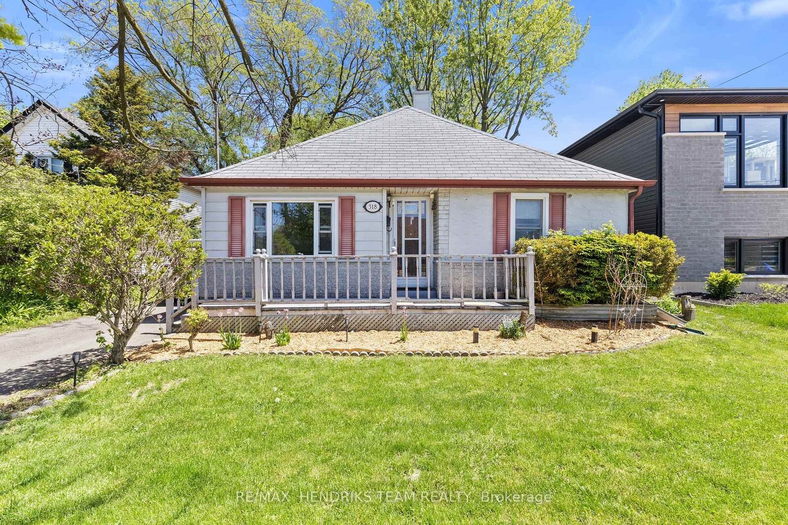 Property Photo: 318 Aqueduct Street ON L3C 1E1