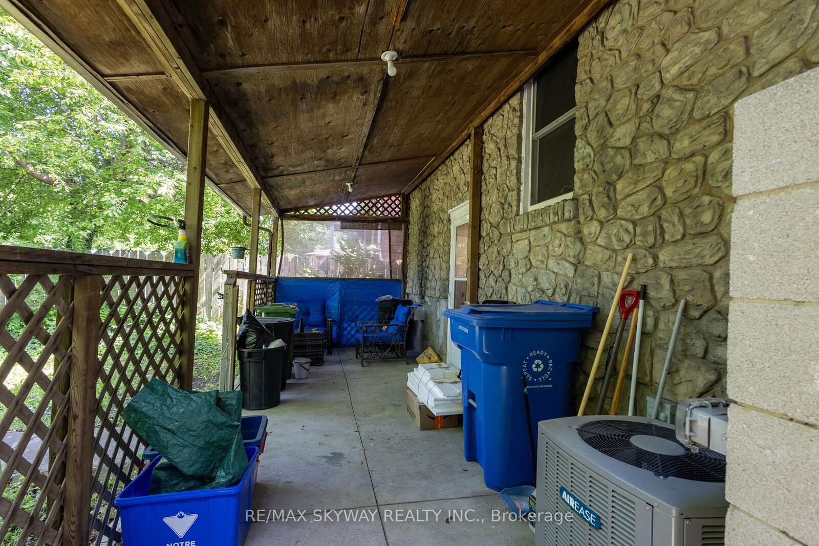 Property Photo:  1160 Elm Avenue  ON N9A 5H9 