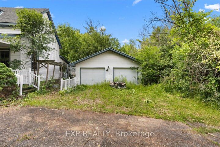 Property Photo: 6889 Snake Island Road ON K4P 1N2