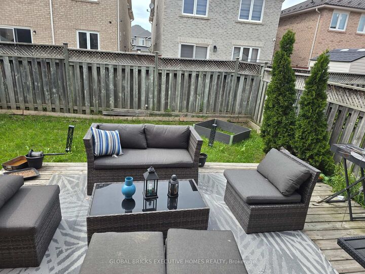 Property Photo: 17 Mannel Crescent ON L6Y 5E2