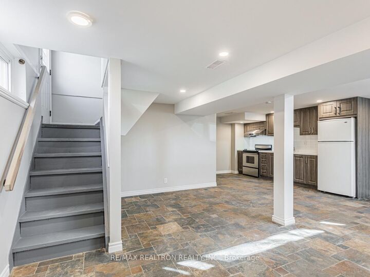 Property Photo:  72B Dunning Avenue  ON L4G 1A3 