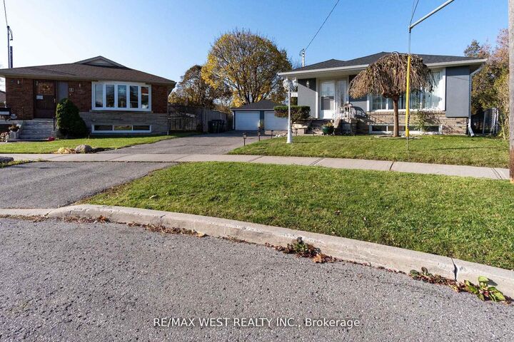 10 Pastrano Court — photo 1