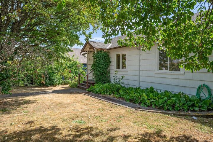317 Baden Powell St — photo 1