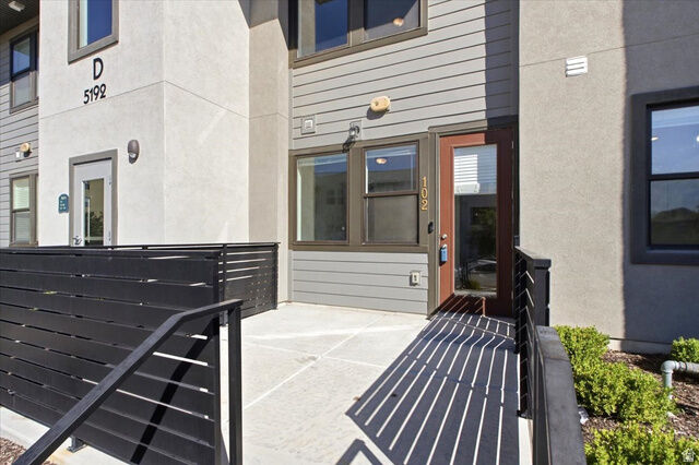 Property Photo:  5192 W Black Twig Dr #D102  UT 84009 