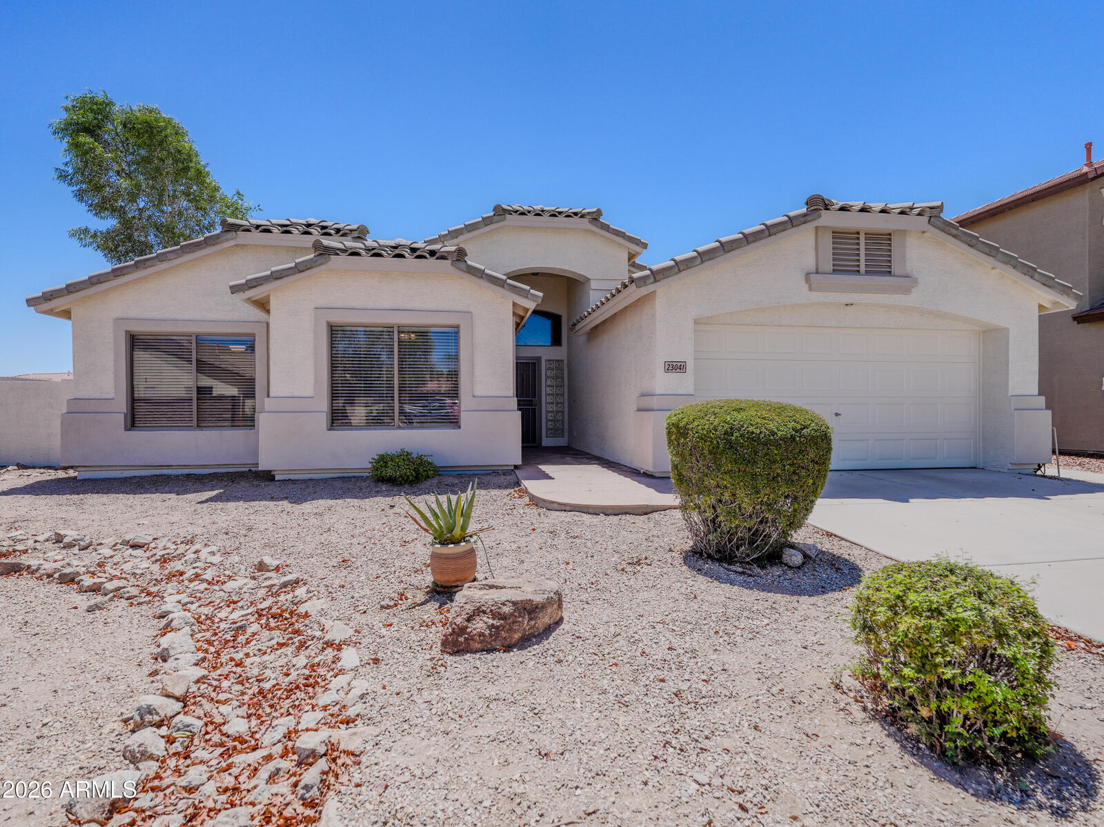 Property Photo:  23041 S 212th Place  AZ 85142 