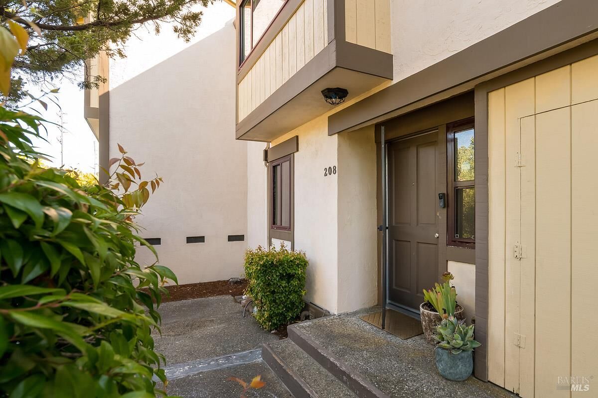 Property Photo:  208 San Andreas Drive  CA 94945 