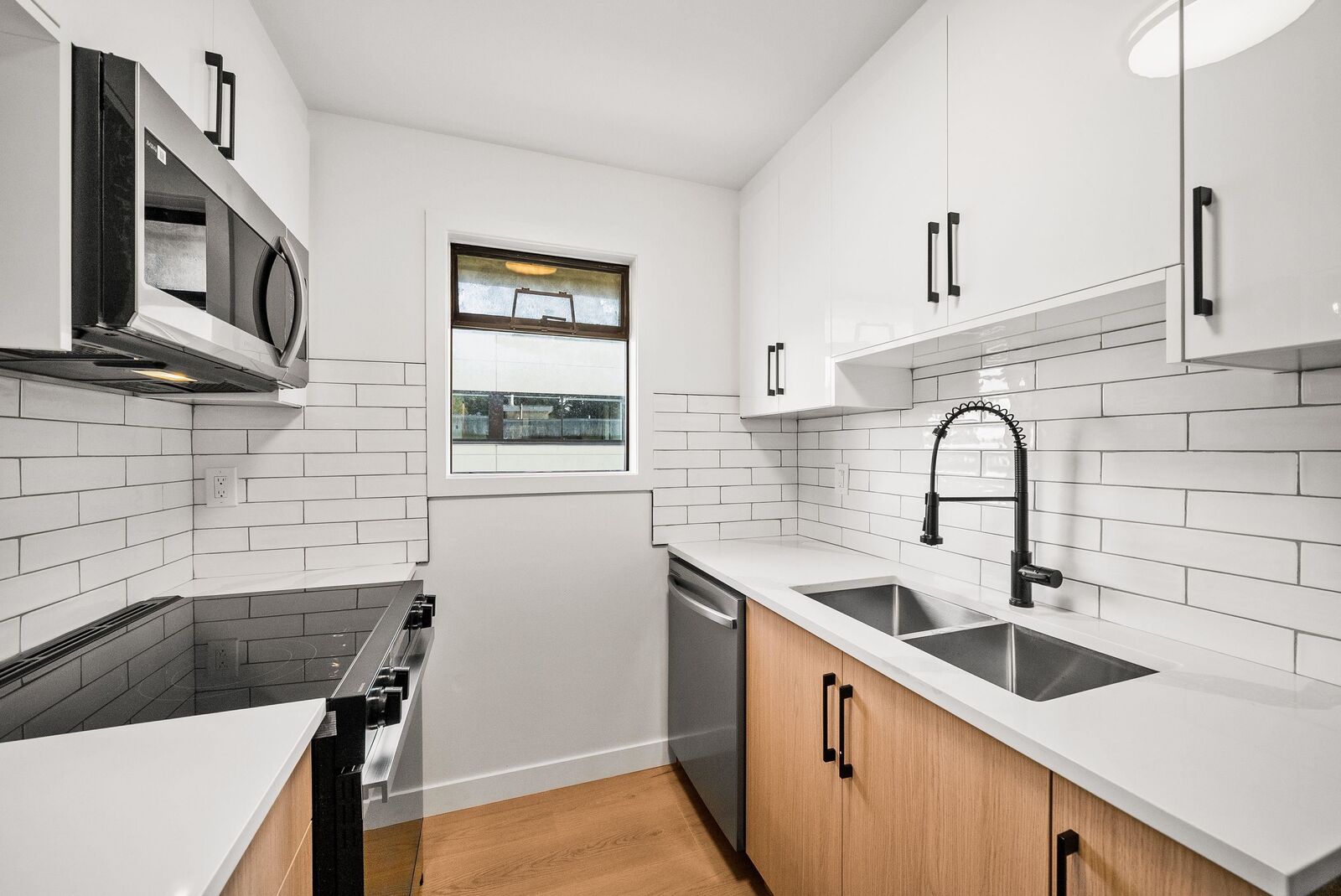 Property Photo:  1526 George Street 306  BC V4B 4A5 