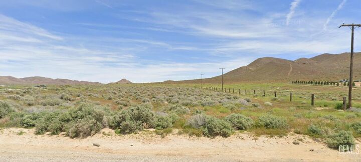 Property Photo:  0 Tehachapi Willow Springs Rd  CA 93560 