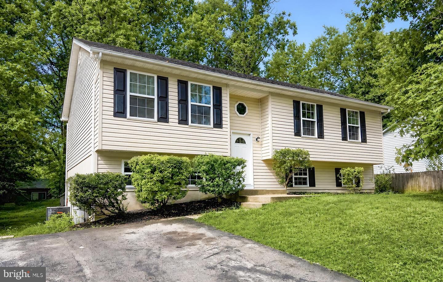 Property Photo:  673 Running Fox Road  MD 20657 