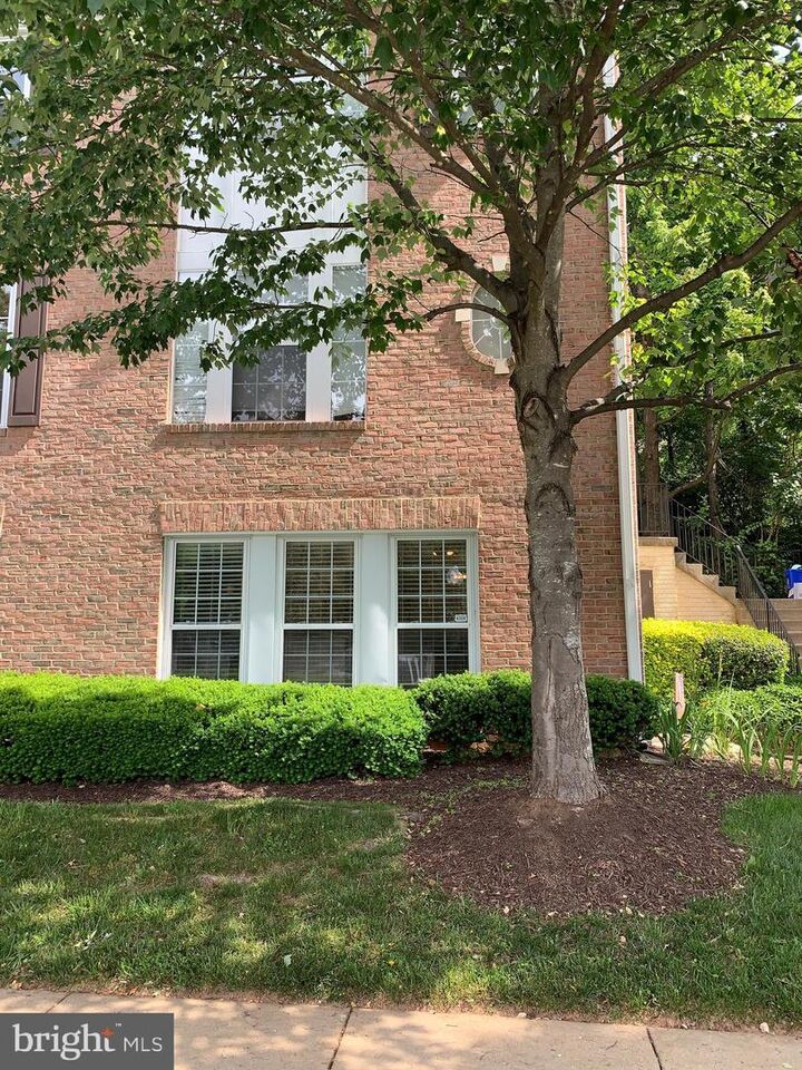 Property Photo:  7919 Foxcrest Court 7919  MD 20854 