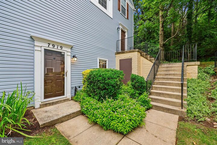 Property Photo: 7919 Foxcrest Court 7919 MD 20854