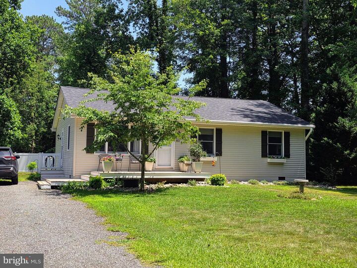 Property Photo: 852 Whispering Pine Circle MD 20657