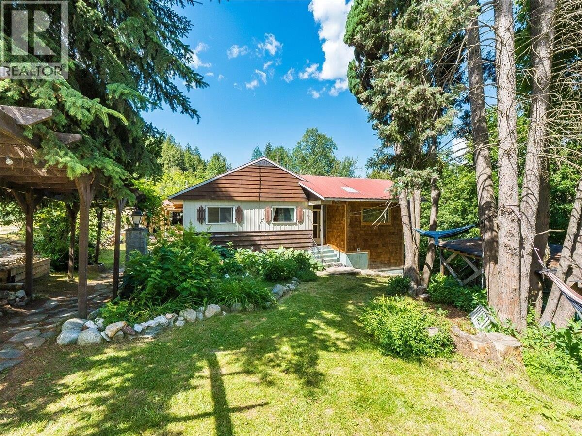 Property Photo:  3088 Fofonow Road  BC V1L 6Y5 