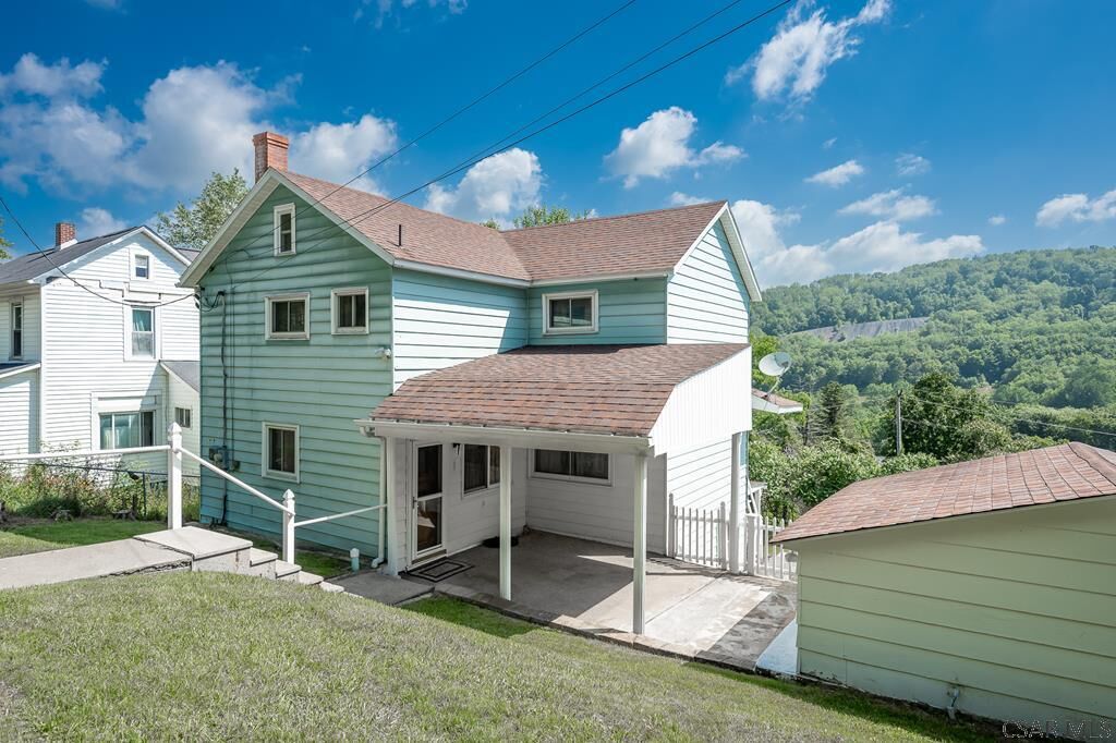 Property Photo: 819 2nd Avenue PA 15921