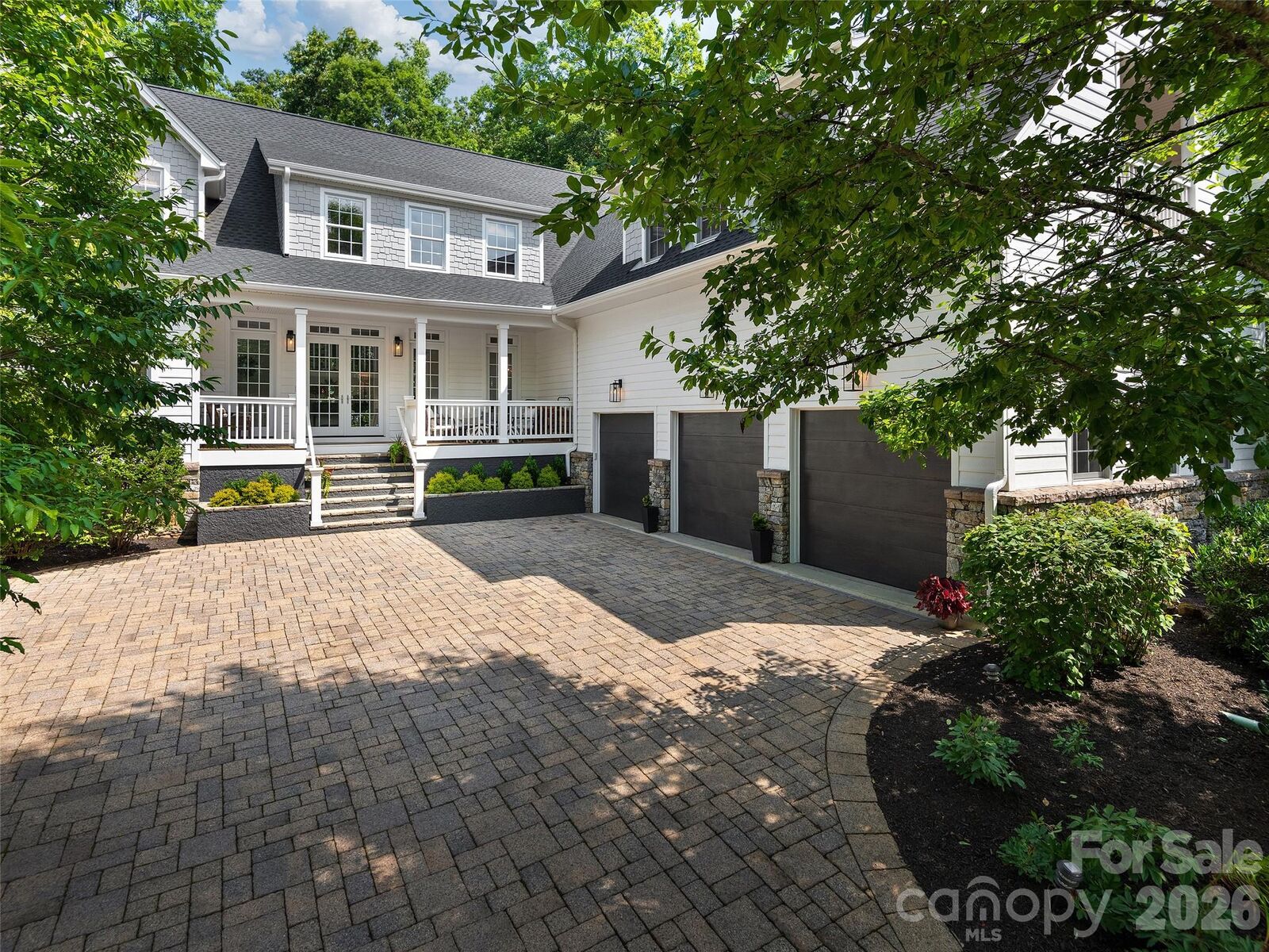 Property Photo: 1910 Bearberry Lane NC 28803