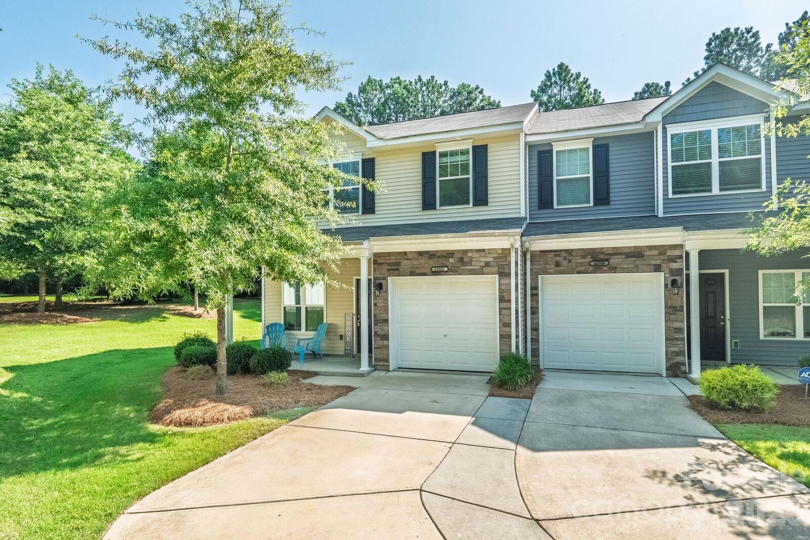 Property Photo: 13505 Browhill Lane NC 28278