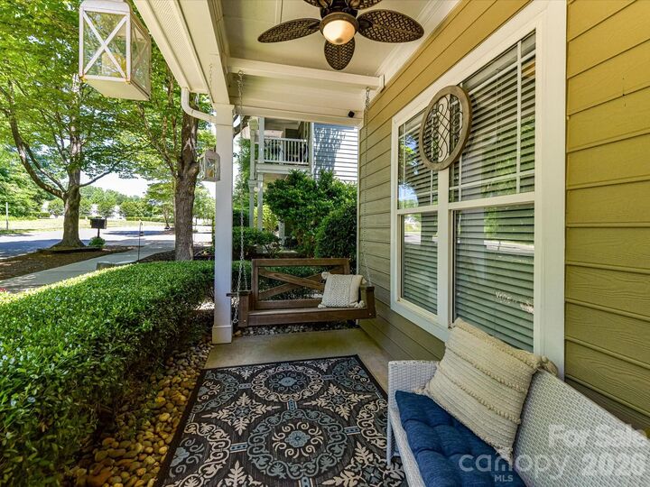 Property Photo: 18814 Coachmans Trace NC 28031