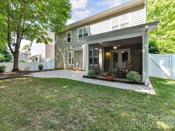 Property Photo:  18814 Coachmans Trace  NC 28031 