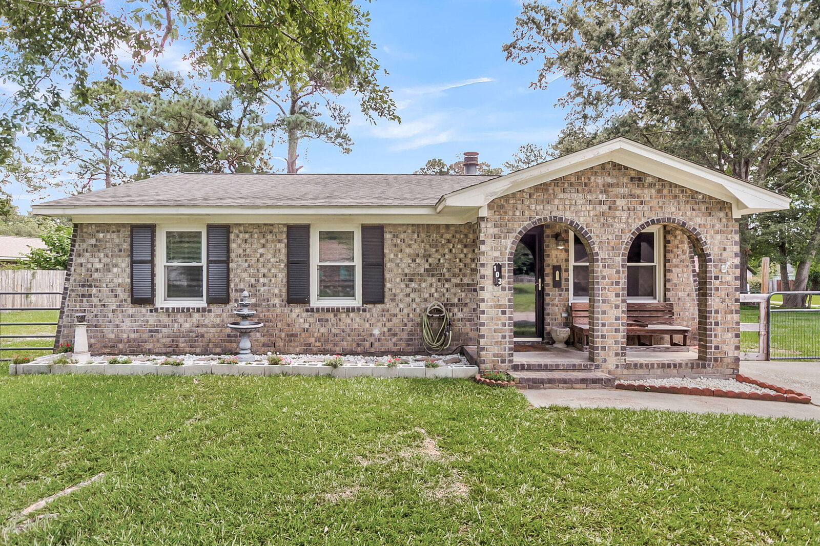 Property Photo: 103 McDuffie Court SC 29486