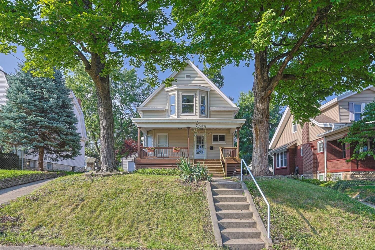 Property Photo:  2241 Feldman Avenue  OH 45212 