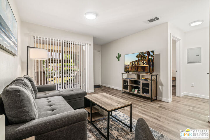 Property Photo:  2875 N Los Felices Rd  CA 92262 