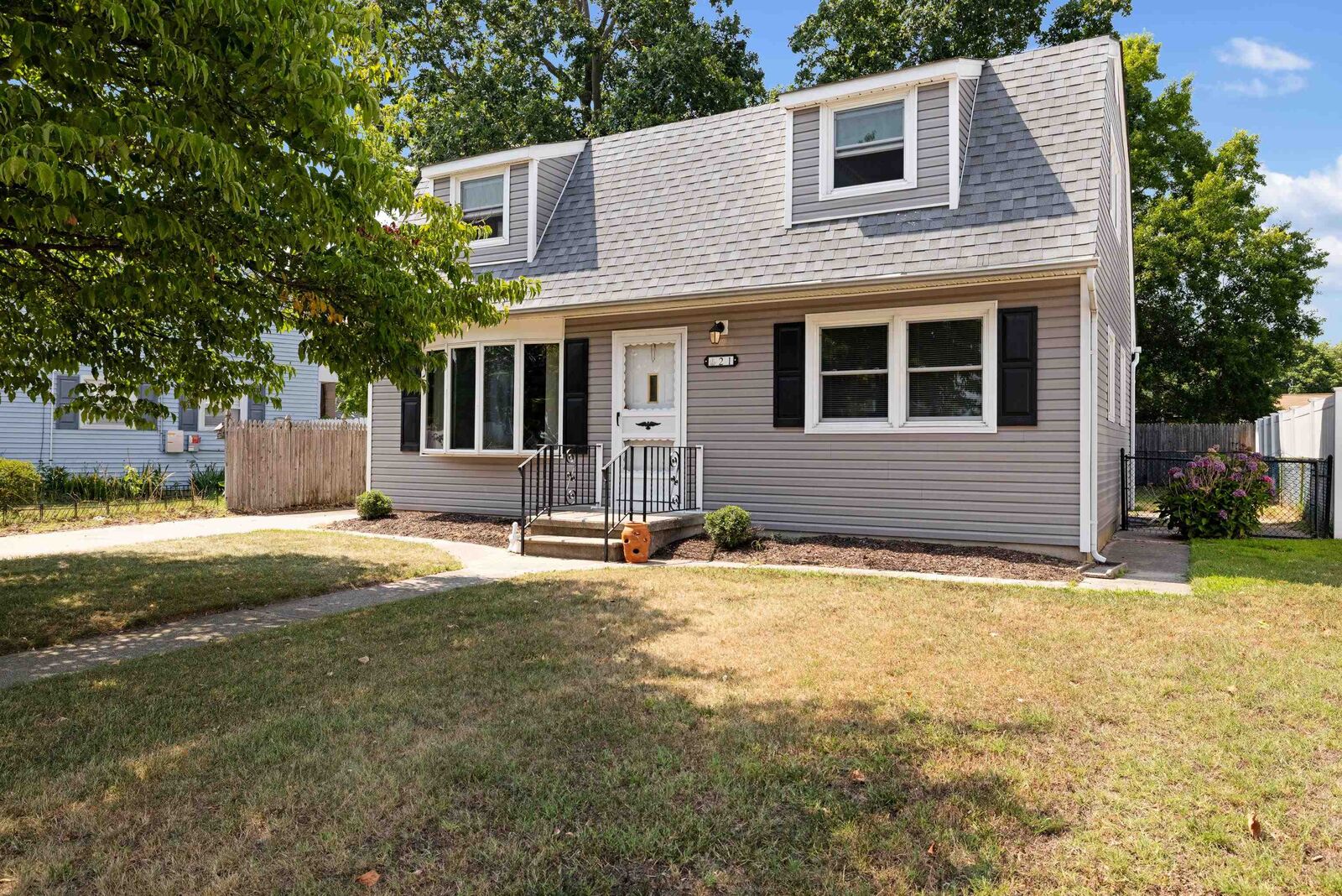 Property Photo:  21 Village  NJ 08251 