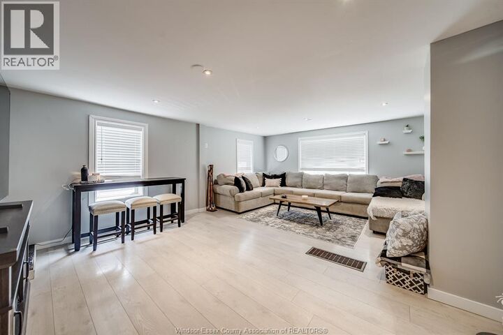 Property Photo:  31 Forhan Street  ON N8A 3S4 