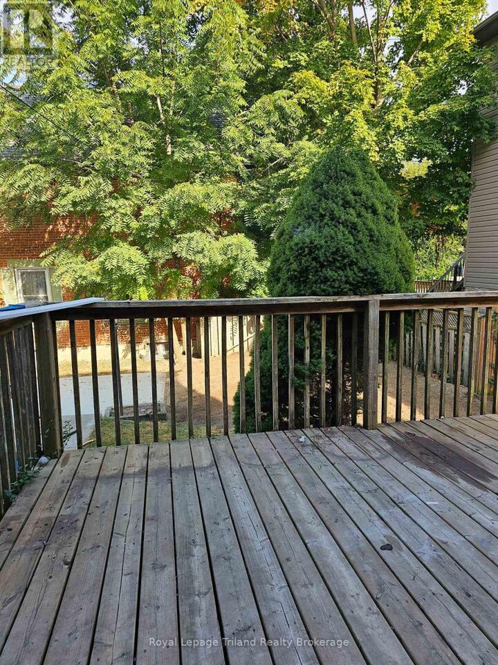 Property Photo: 86 Victoria Street North ON N4S 6V3