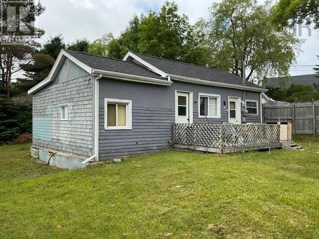 Property Photo:  5 Birch Avenue  NS B0J 1H0 