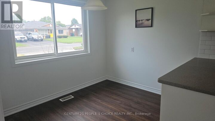 Property Photo: 58 Belwood Crescent ON N2C 1Z3