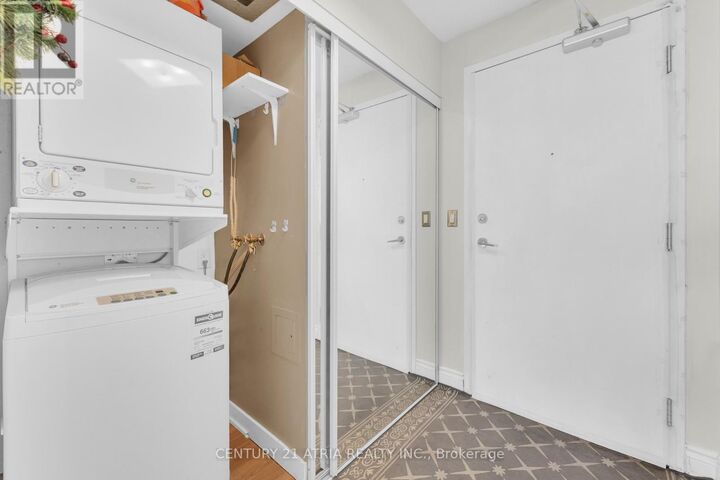 Property Photo: 38 Lee Centre Drive 3112 ON M1H 3J7