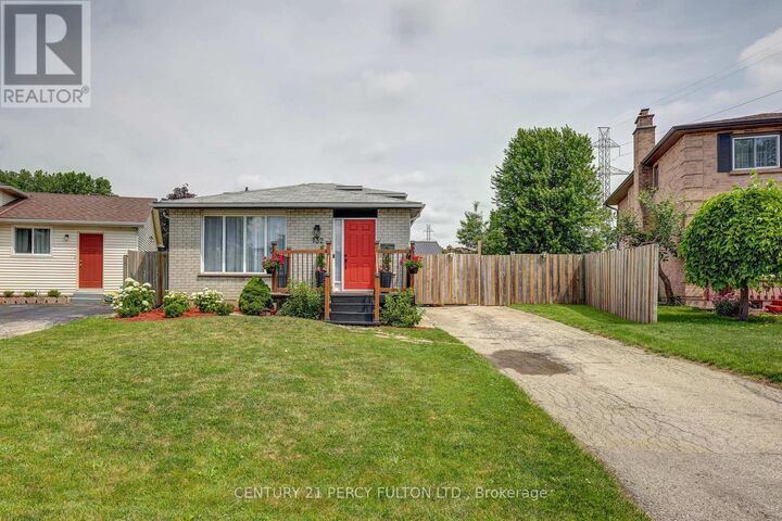 Property Photo: 132 Sundridge Crescent ON N5Z 4R7