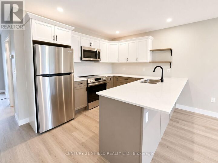 Property Photo:  8 McMurray Court  ON K0C 1P0 