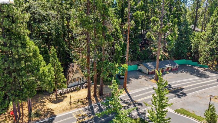 Property Photo:  22905 Twain Harte Dr  CA 95383 