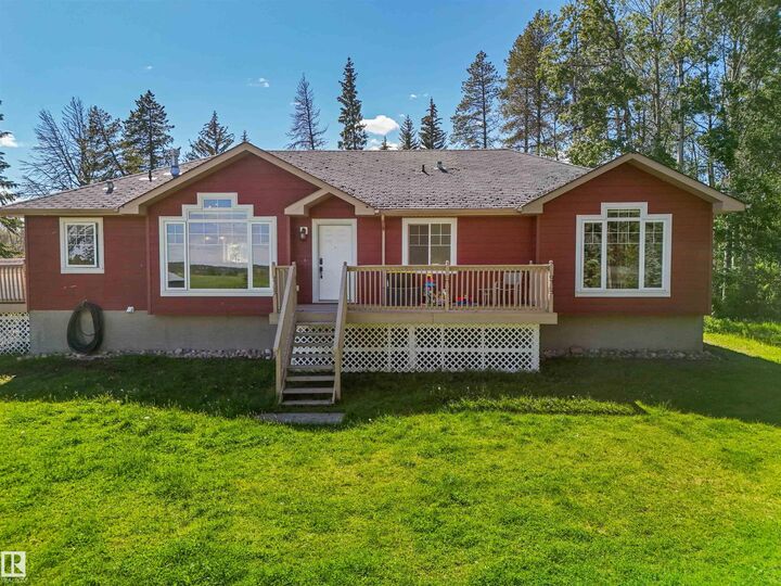 Property Photo: 7017 Twp Road 514 AB T0E 2H0