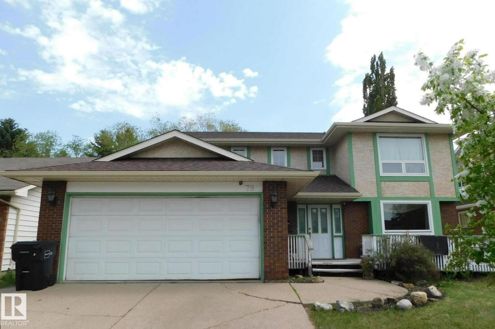 Property Photo: 79 Gariepy Crescent NW AB T6M 1B5