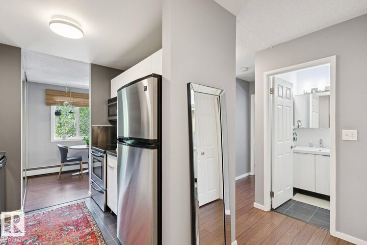 Property Photo: 10838 108 Street NW 303 AB T5H 3A6