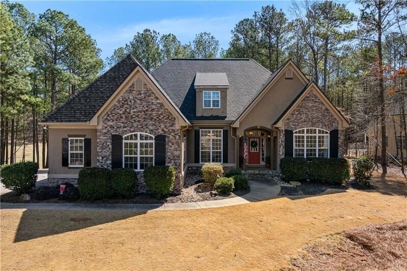 Property Photo: 35 Trelliss Trace GA 30265