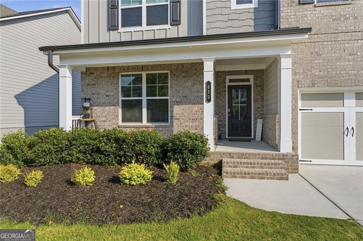 Property Photo: 635 Fenwick Park Drive GA 30045