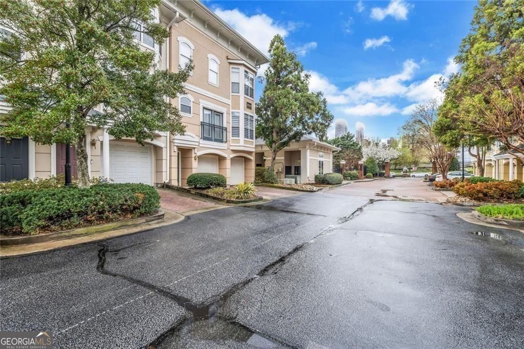 Property Photo:  375 Highland Avenue 1002  GA 30312 