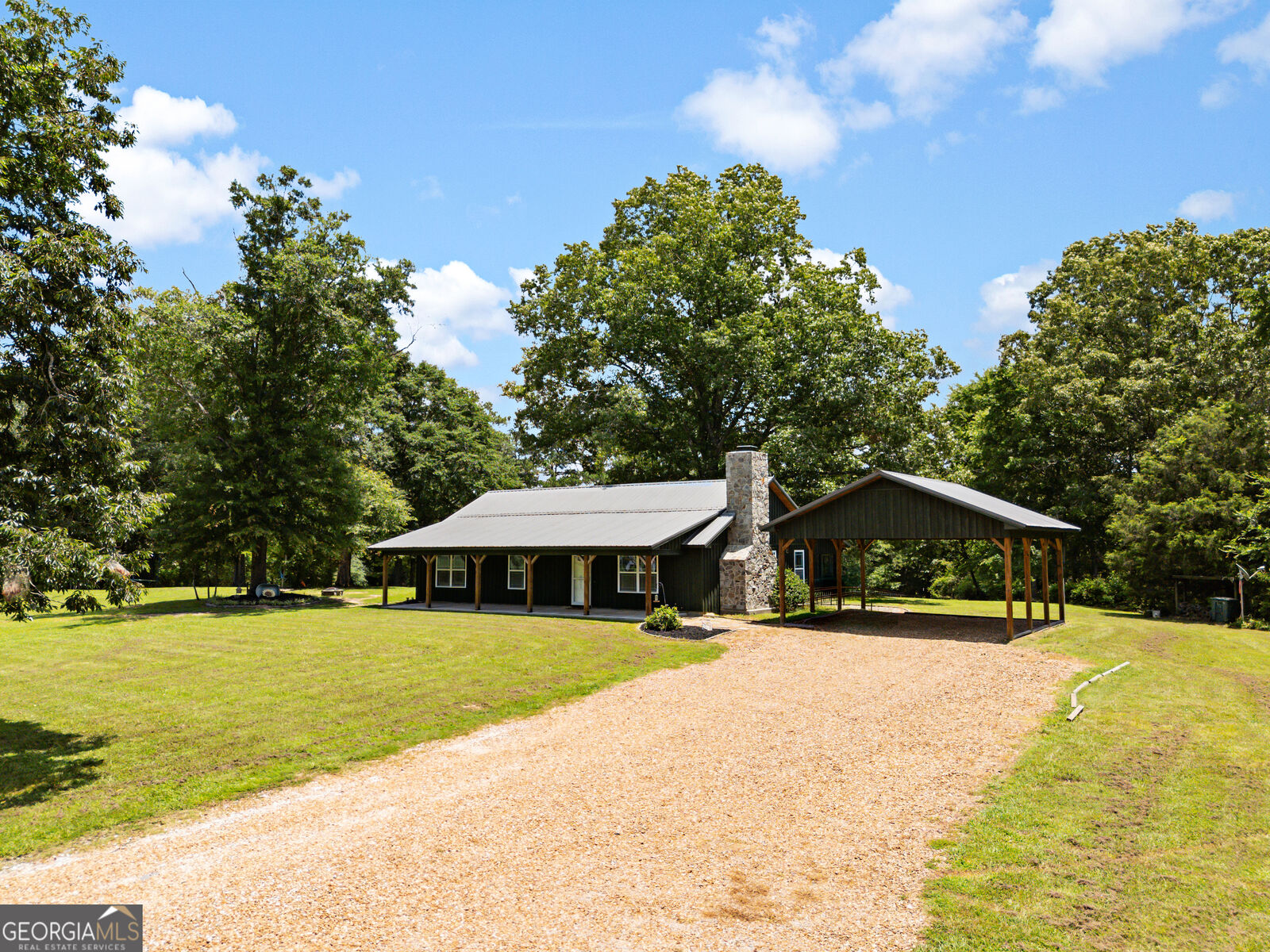Property Photo: 1571 Livingston Road SW GA 30161