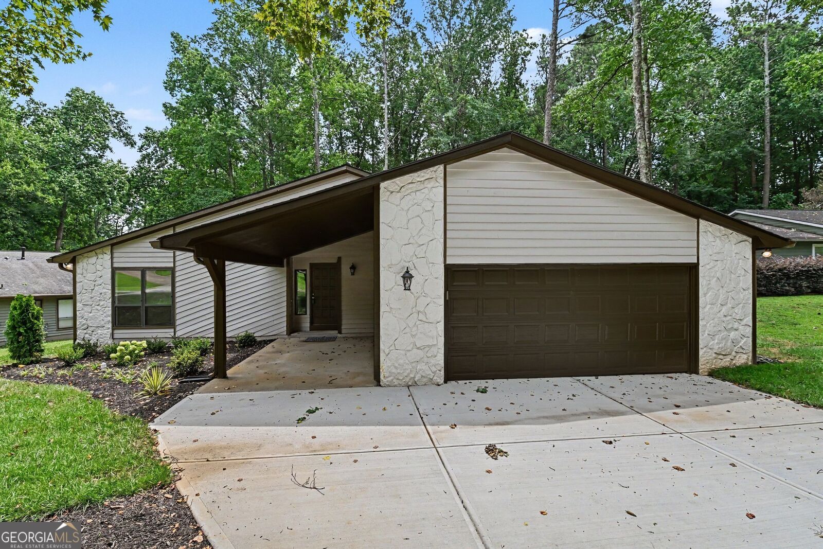Property Photo:  1215 Wade Green Circle NW  GA 30102 