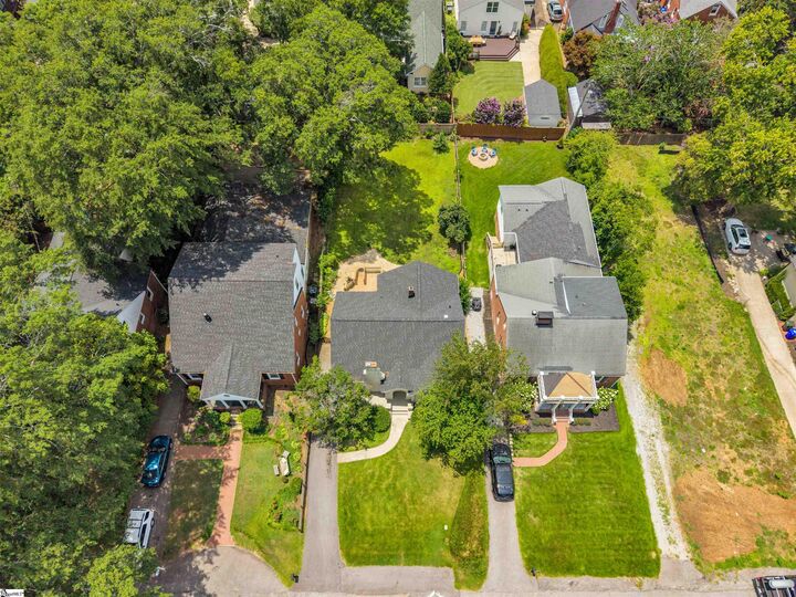 Property Photo:  104 Ponce De Leon Drive  SC 29605 