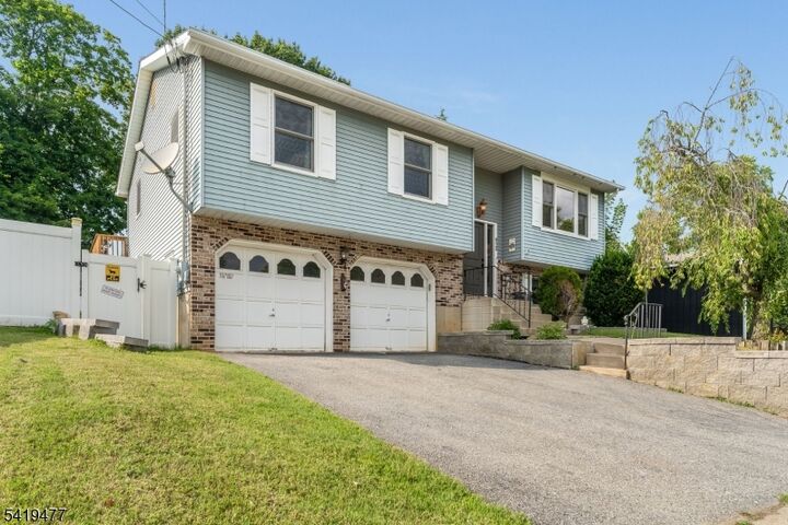 Property Photo:  413 Barrymore St  NJ 08865 