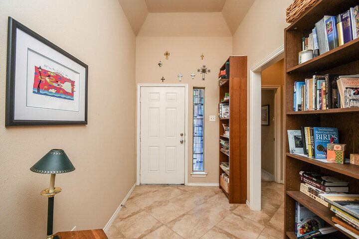 Property Photo: 6022 Lynwood Banks Lane TX 77092