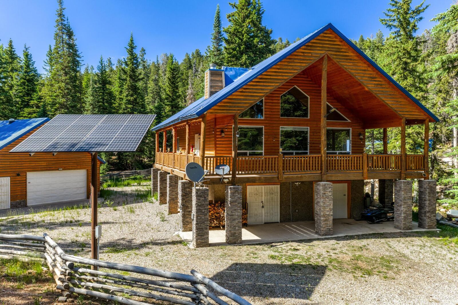 Property Photo: 250 Silver Spruce Dr UT 84762