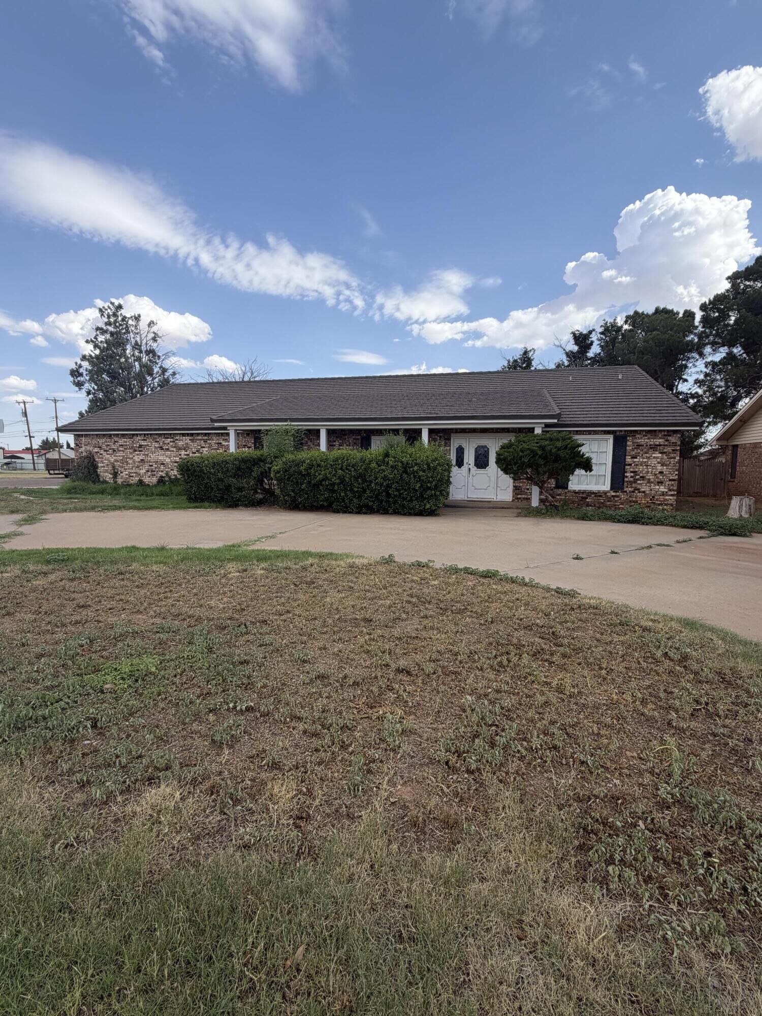 Property Photo: 803 15th Street TX 79359