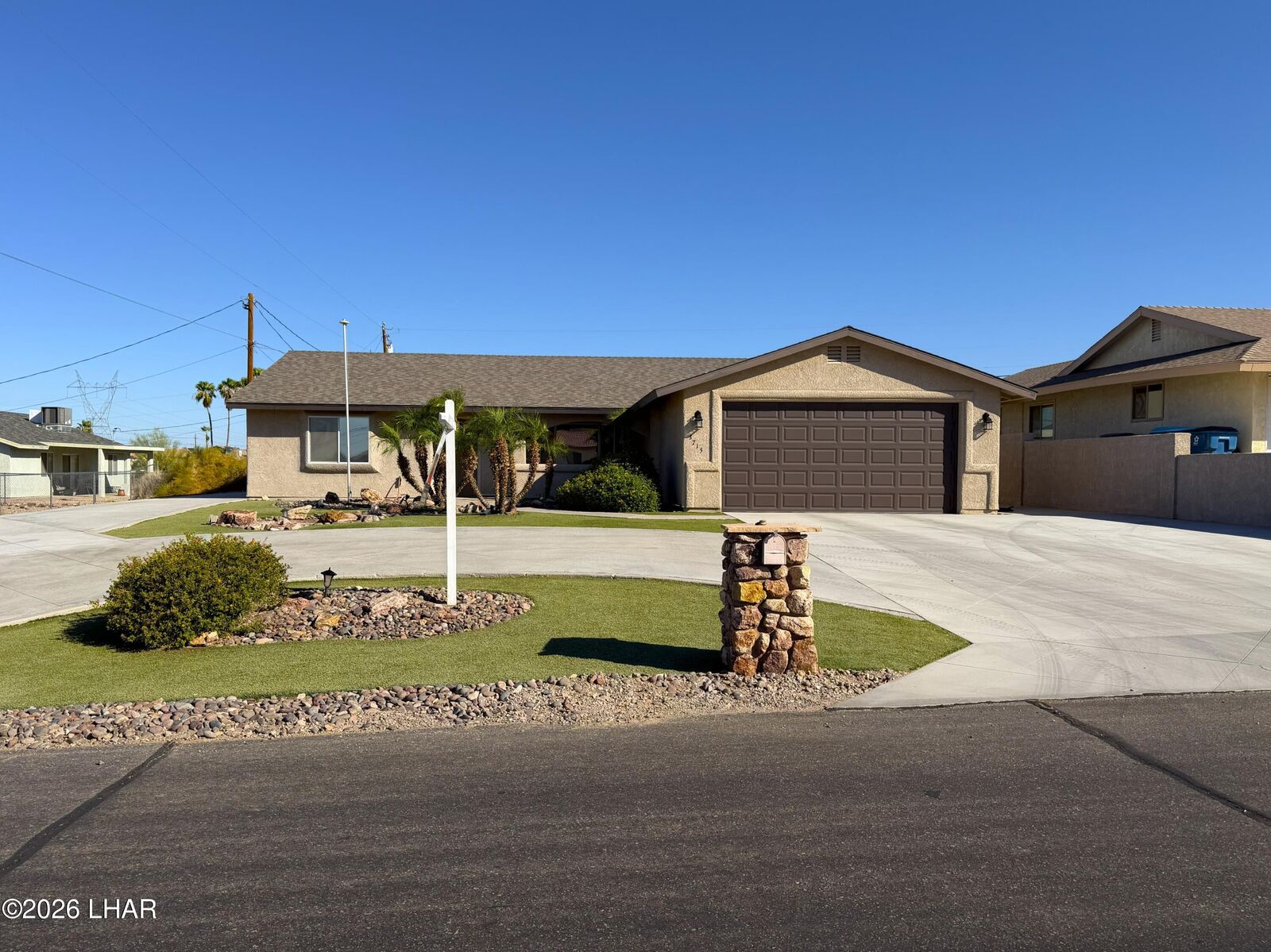 Property Photo:  3715 Churchill Dr  AZ 86406 