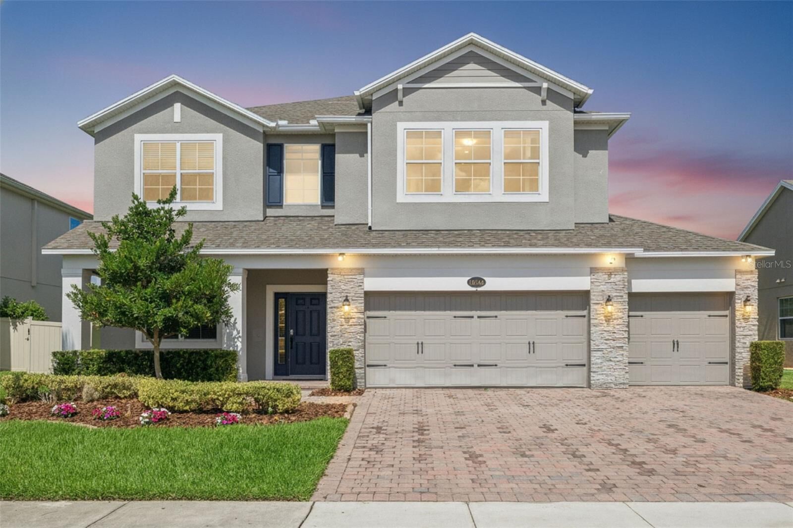 Property Photo:  16044 Citrus Knoll Drive  FL 34787 