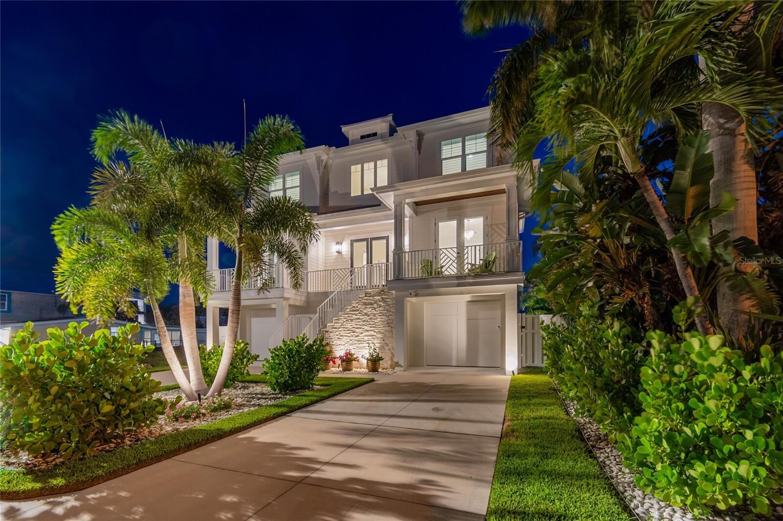 Property Photo:  17715 Wall Circle  FL 33708 